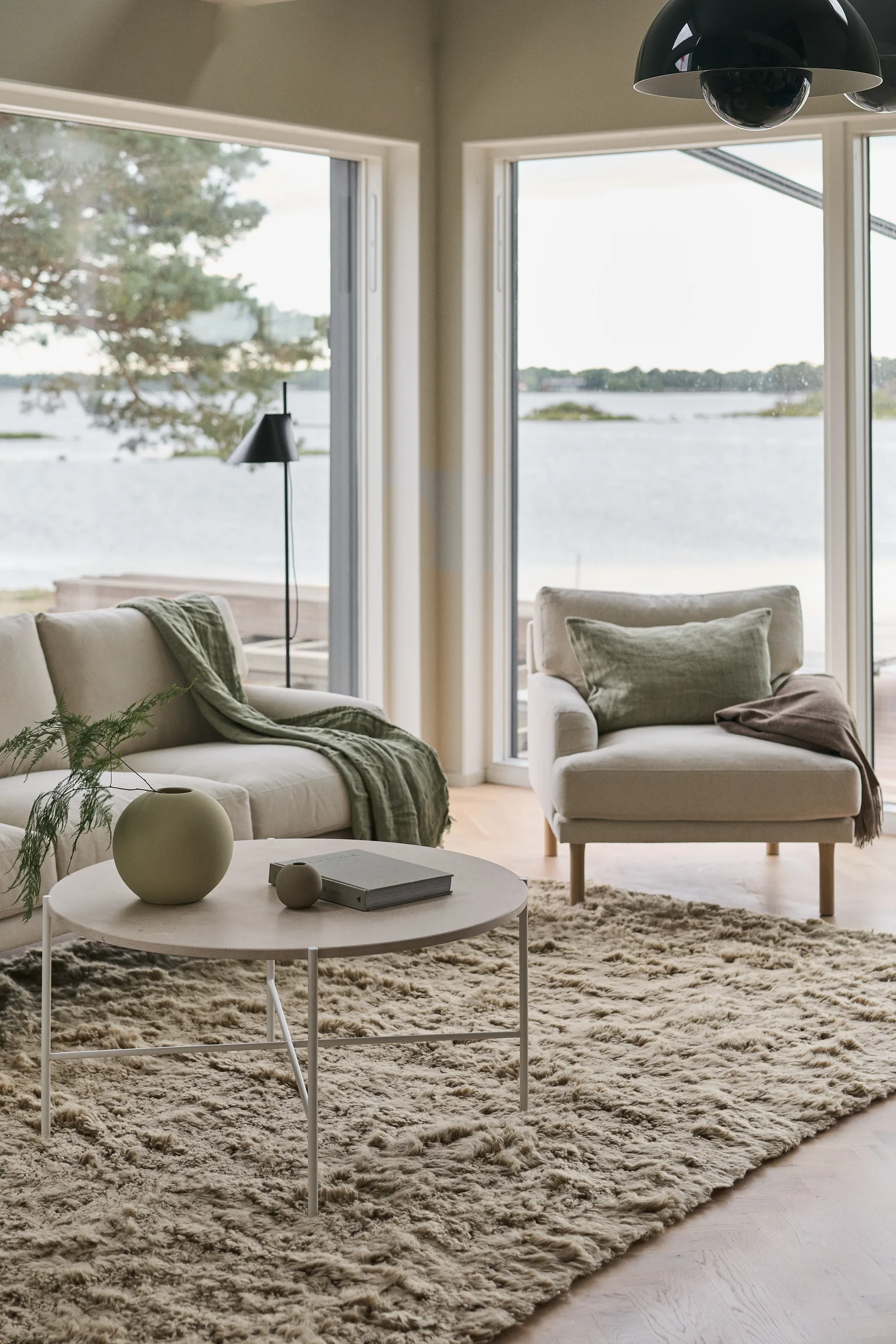 Lidnäs fåtölj, Caleido Beige 9600-vitoljad ek 1898