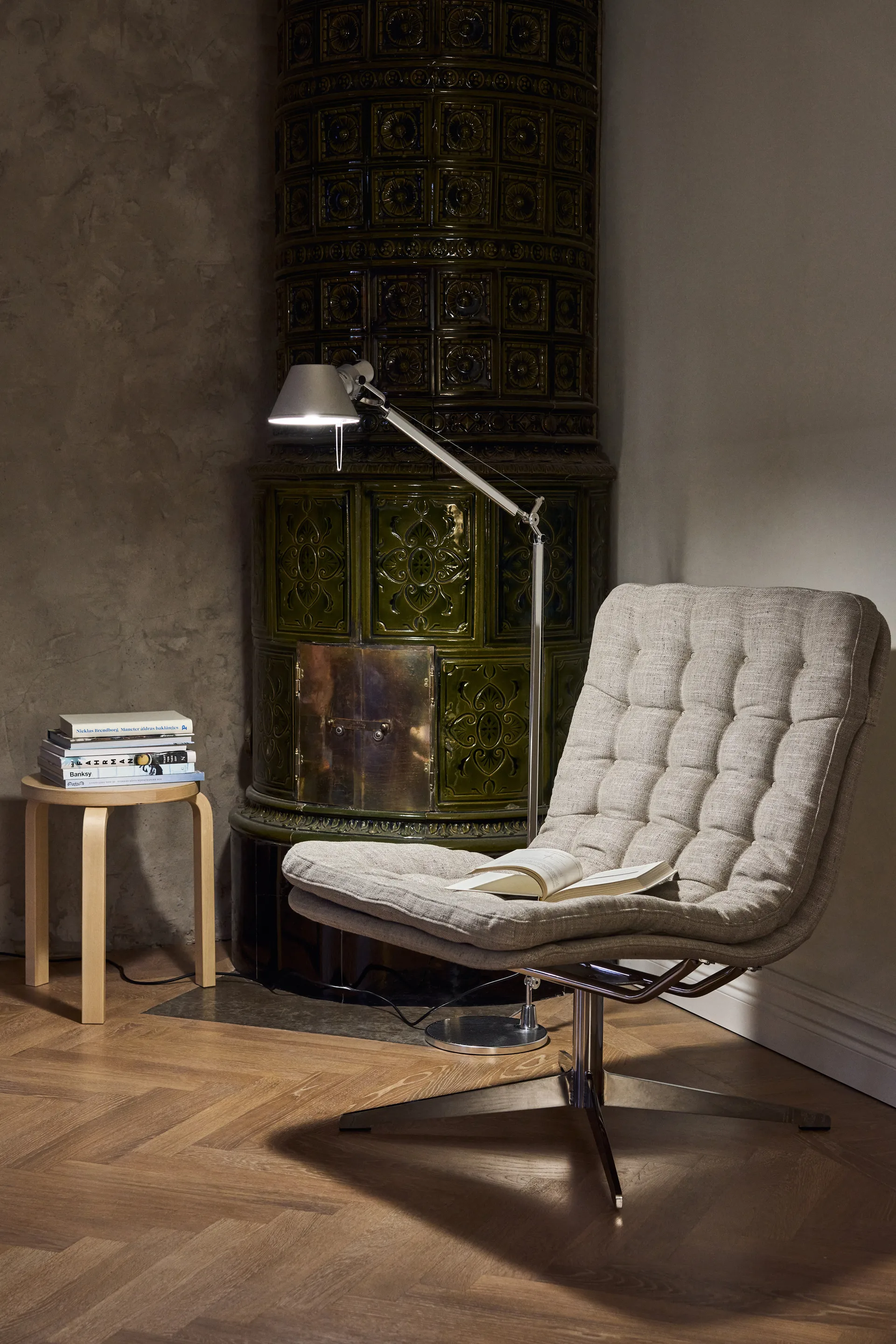 Loholm fåtölj med snurrfunktion, Bern Beige 0341 1898