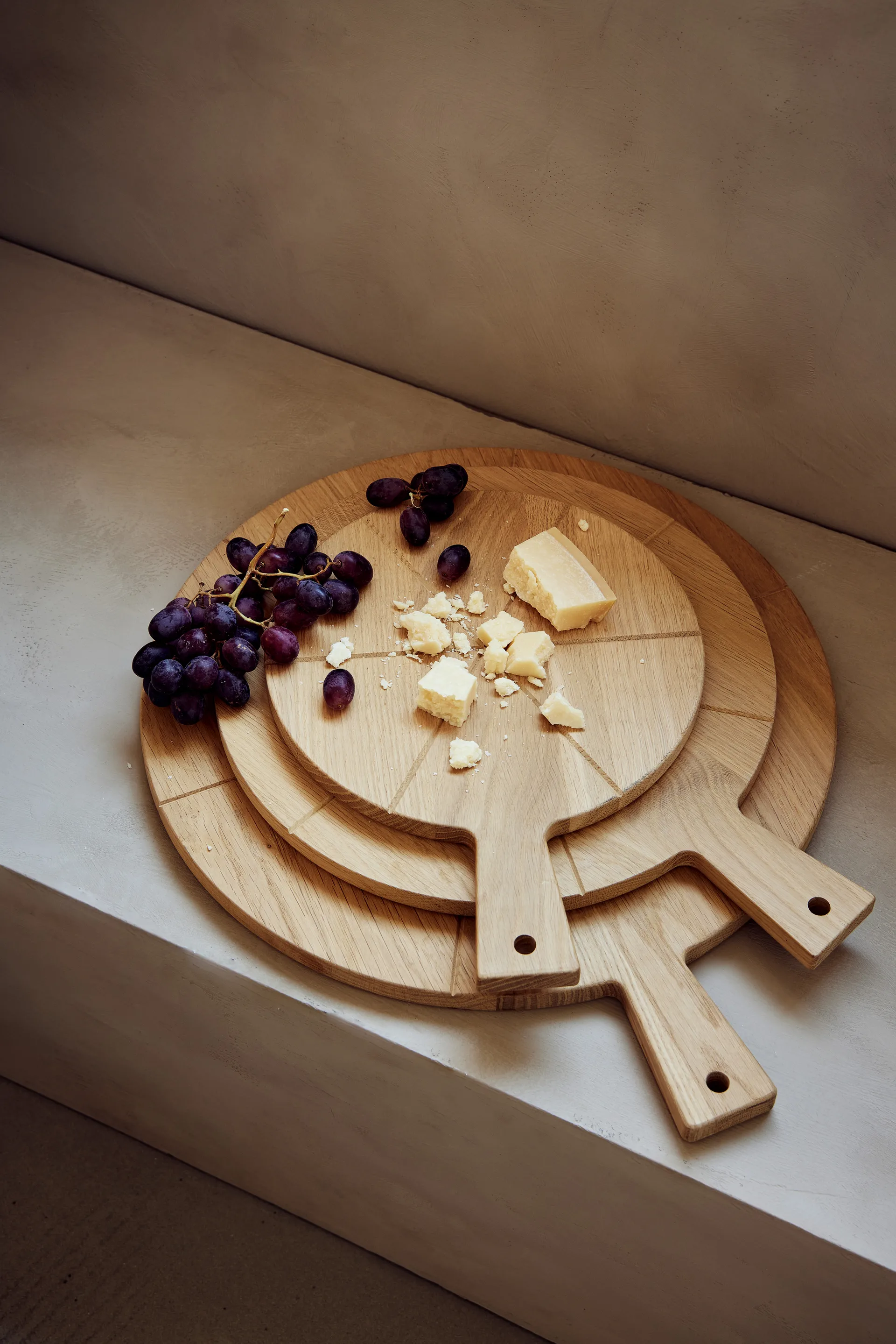 Andersen tapasbricka Medium Ø36 cm, Oak Andersen Furniture