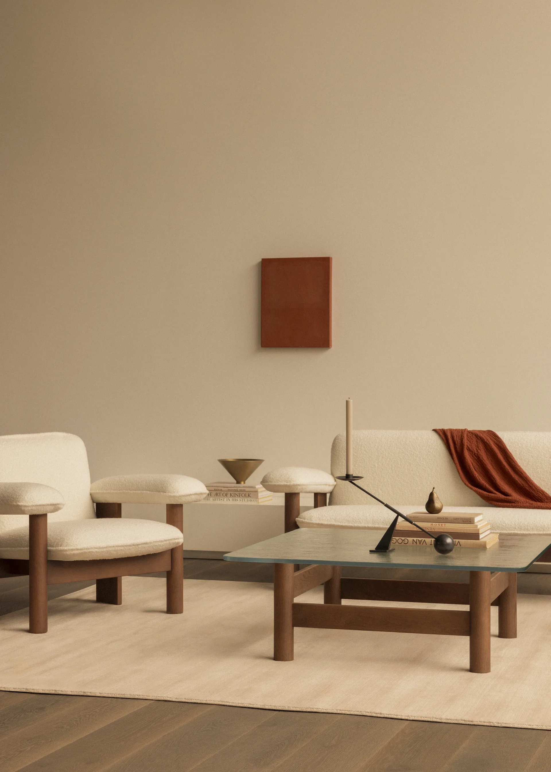 Brasilia soffa 2-sits, Dark oak-Nature sheepskin curly Audo Copenhagen