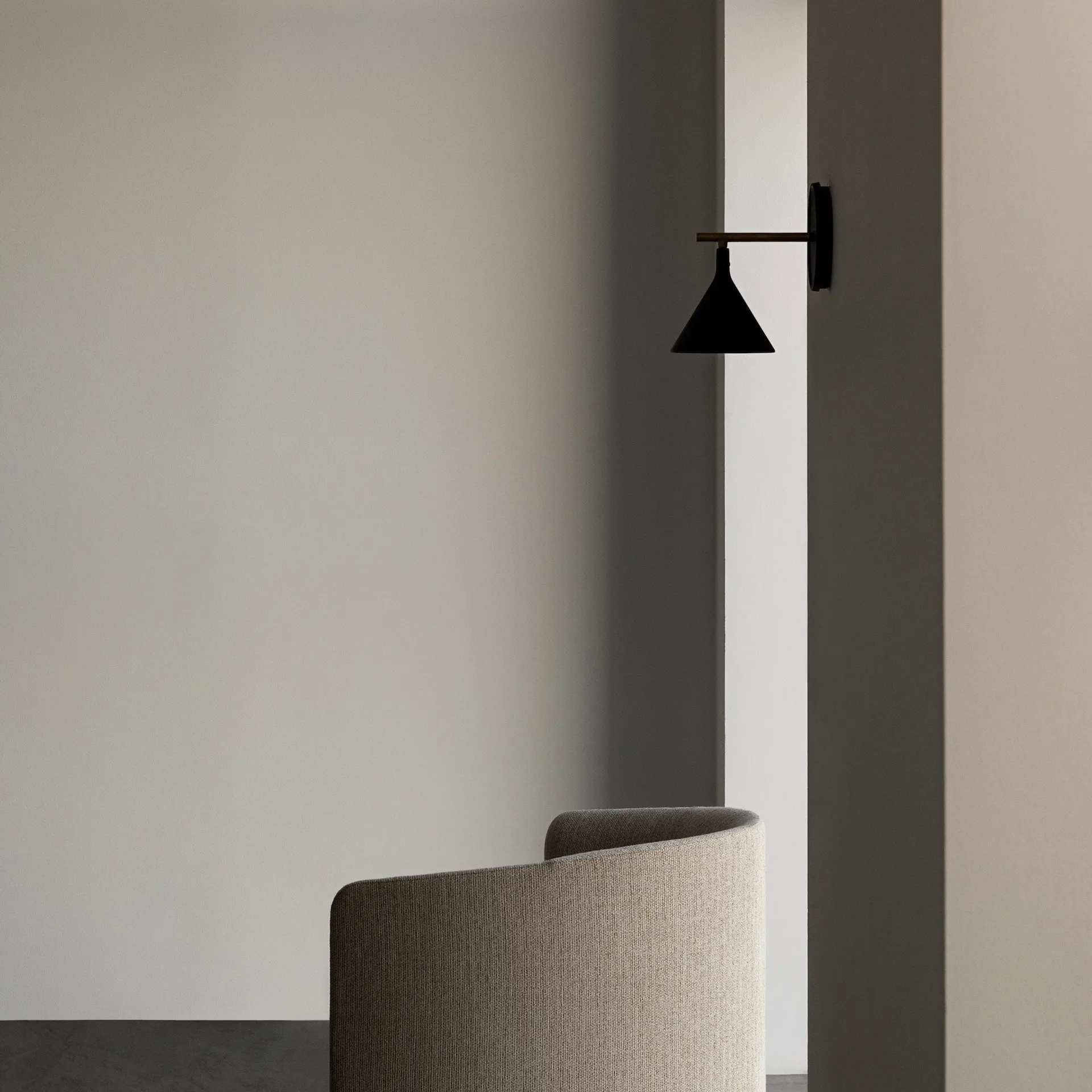 Cast Sconce vägglampa, Svart Audo Copenhagen
