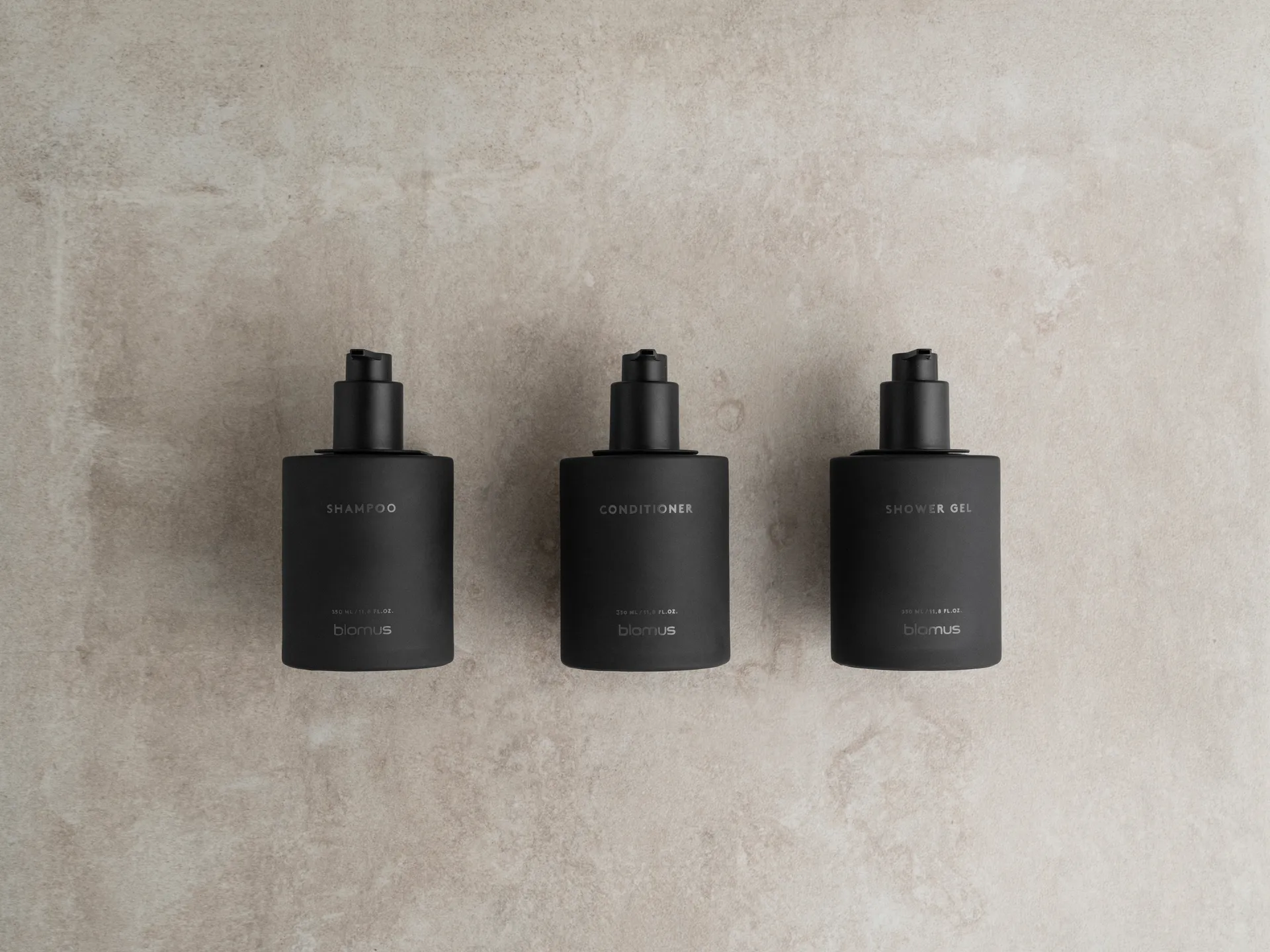 Kirei glasflaskor inkl vägghållare 3-pack, Smoke, monteras med skruv blomus
