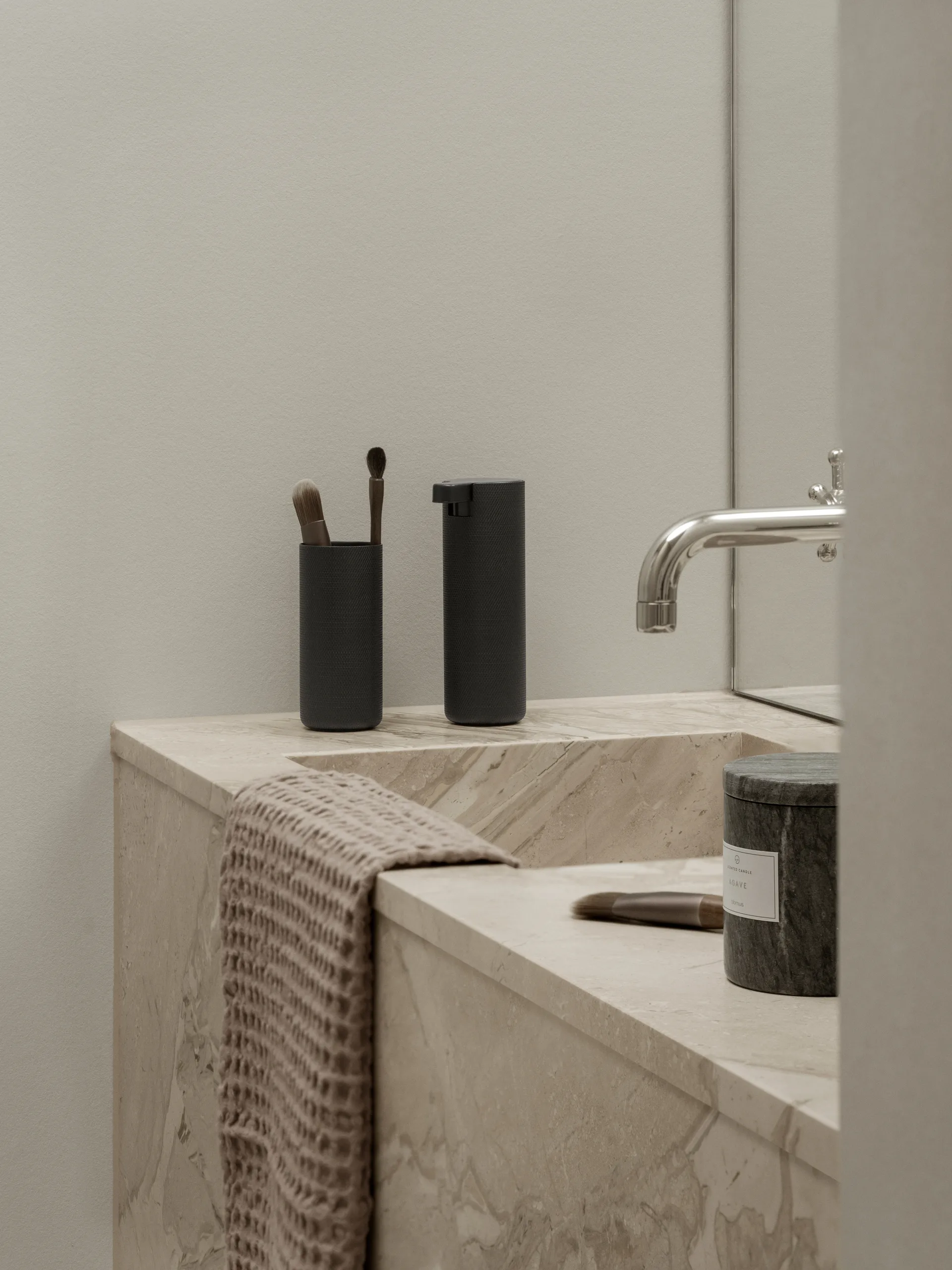 Modo Rof tvålpump, Black, 165 ml blomus