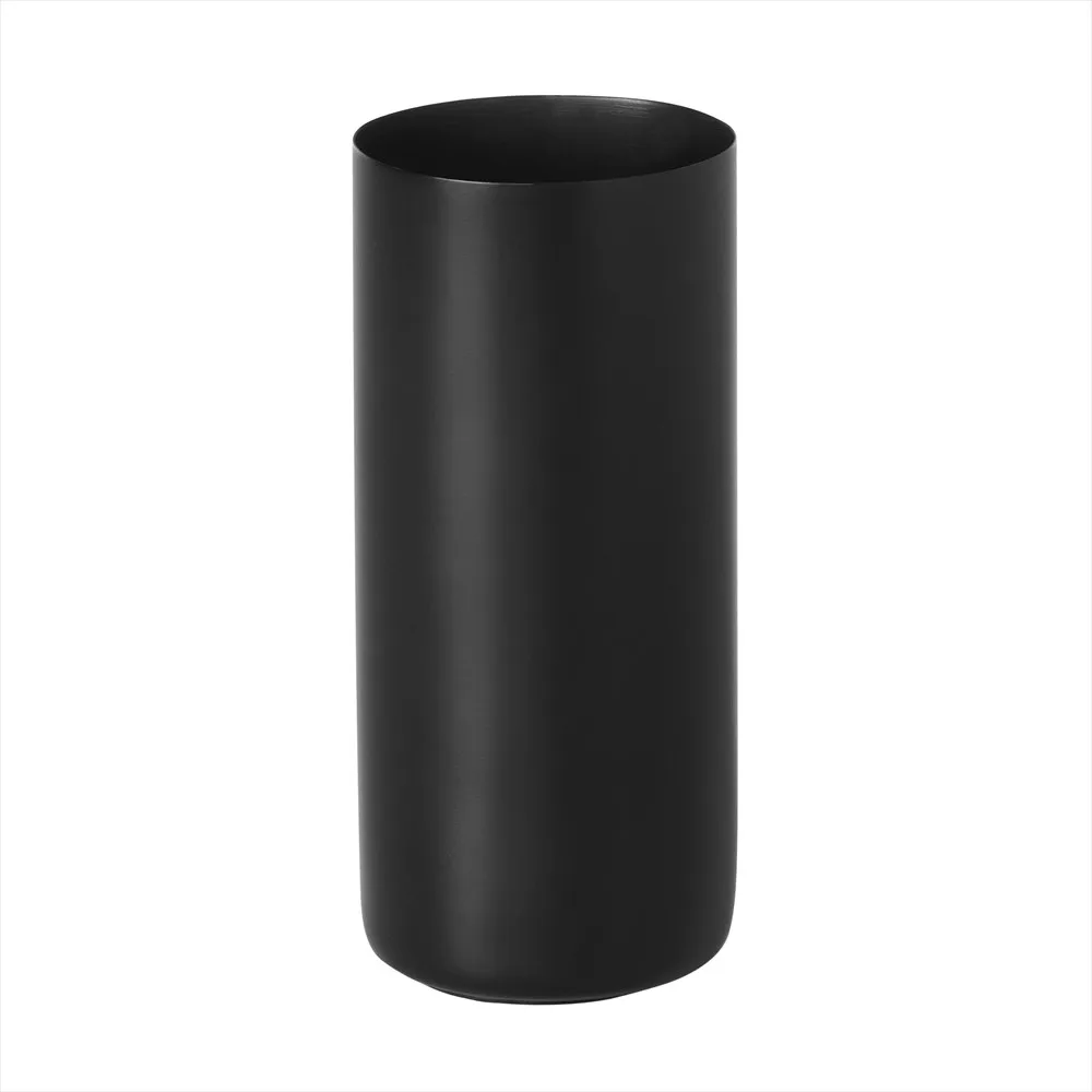 Modo tandborstmugg, Svart blomus