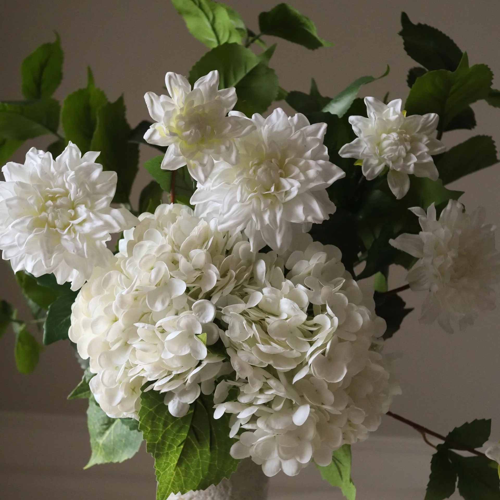 Soft Serve konstgjord bukett, Hortensia-dahlia, 8 st Botané