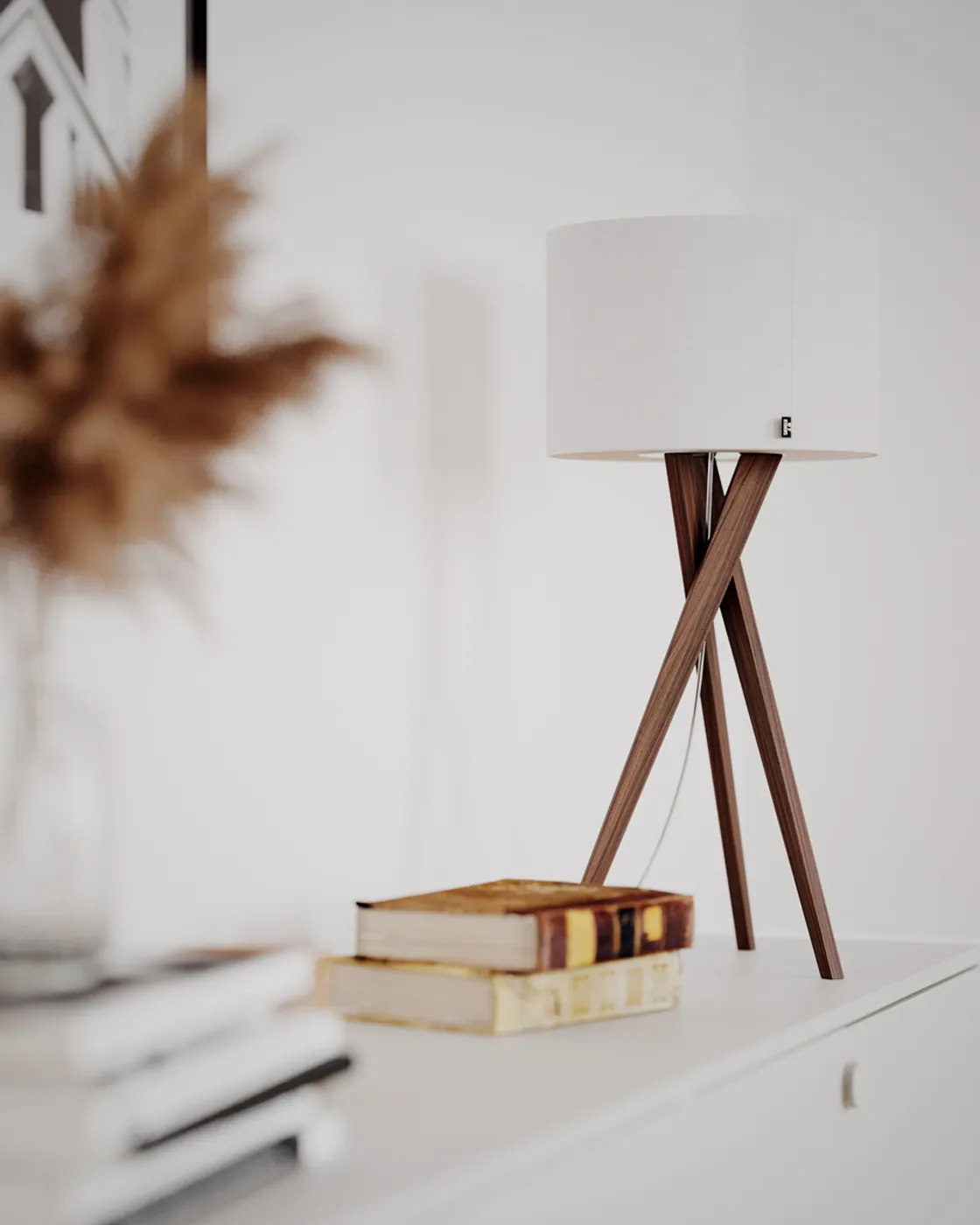 Vega bordslampa 55 cm, Valnöt-vit By Rydéns