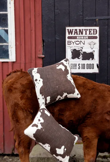 Anima kudde L 40x60 cm - Cow - Byon