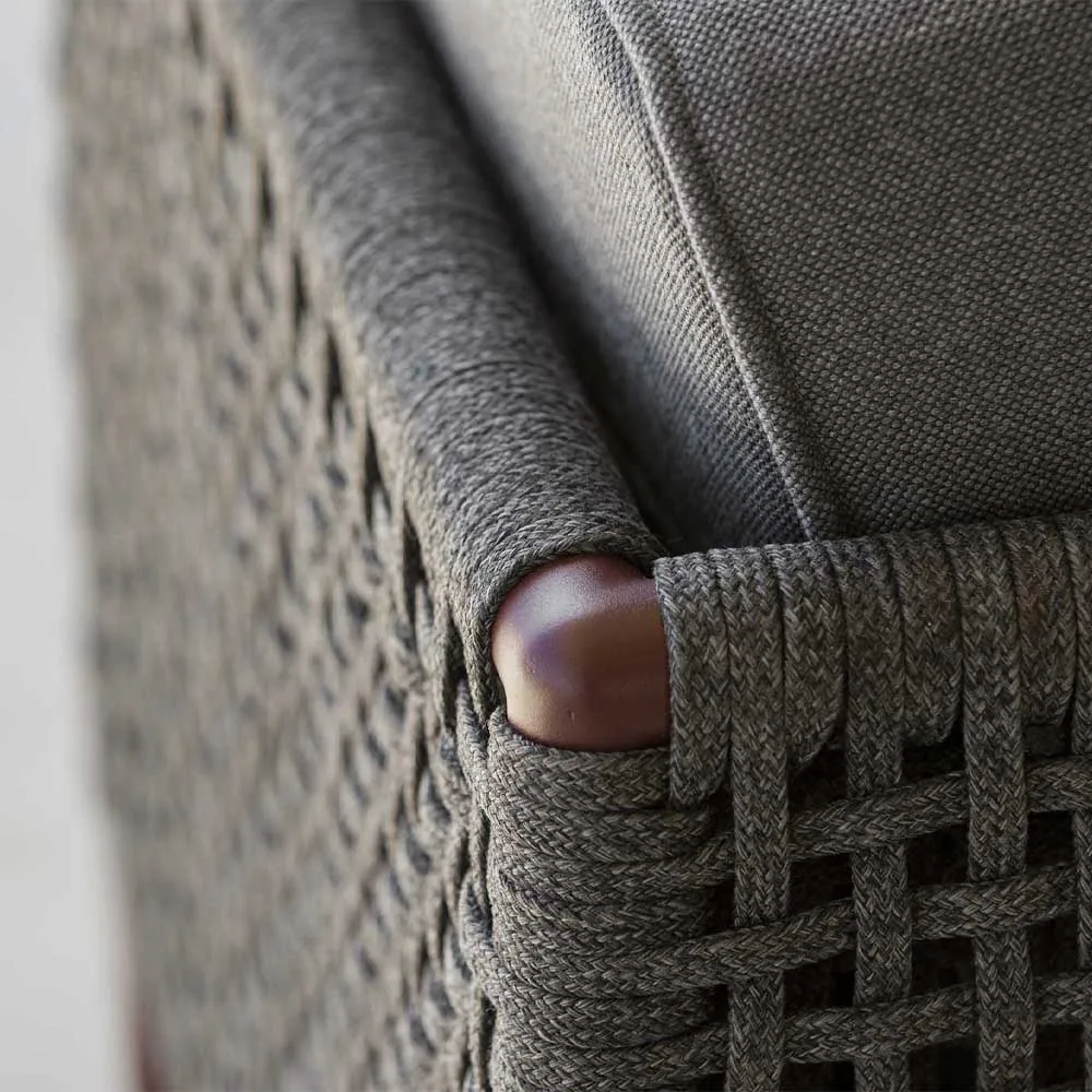Encore loungefåtölj, Cane-Line airtouch bordeaux/dark grey, inkl. dynor Cane-line