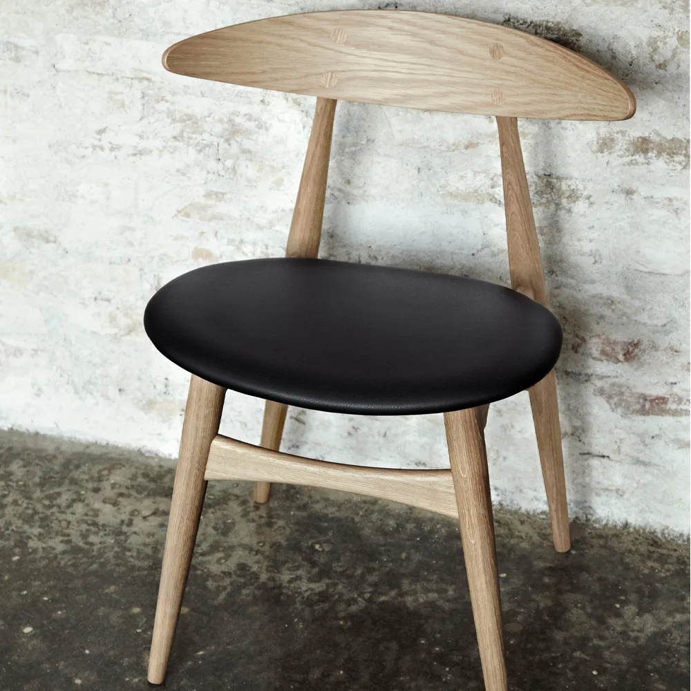 CH33P stol, Thor 301-klarlackad ek Carl Hansen & Søn