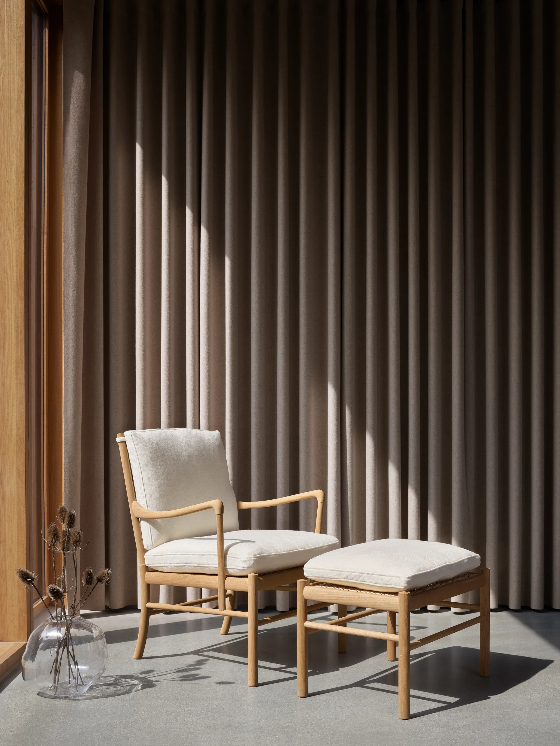 OW149 Colonial chair fåtölj, Sif 95-såpad ek Carl Hansen & Søn