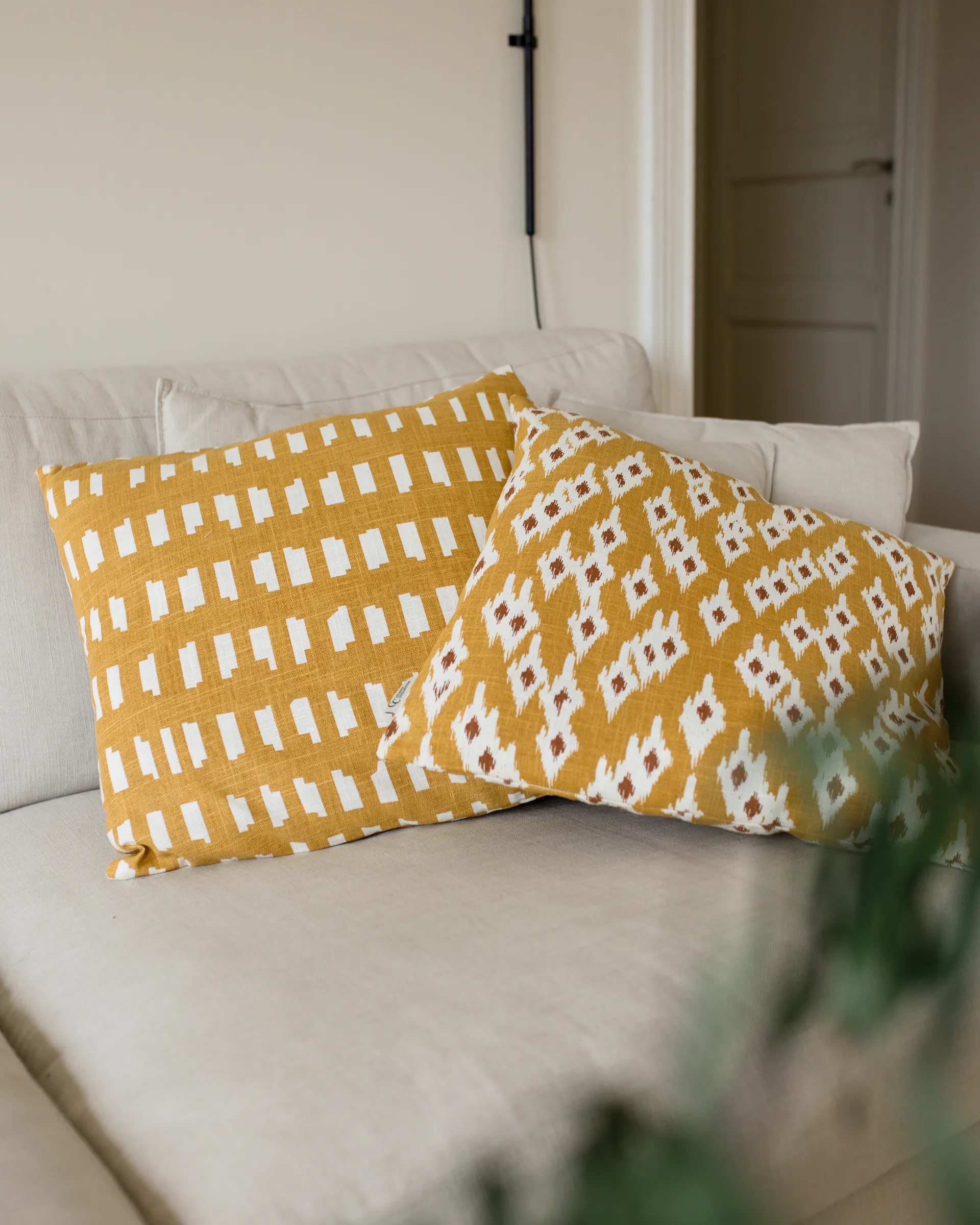Ikat Diamond kuddfodral 50x50 cm, Yellow Classic Collection