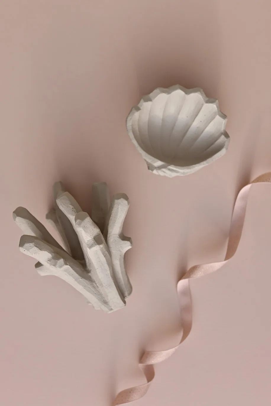 The Clam Shell skulptur 13 cm, Limestone Cooee Design