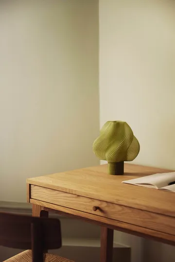 Soft Serve portabel bordslampa - Olive, 23 cm - Crème Atelier