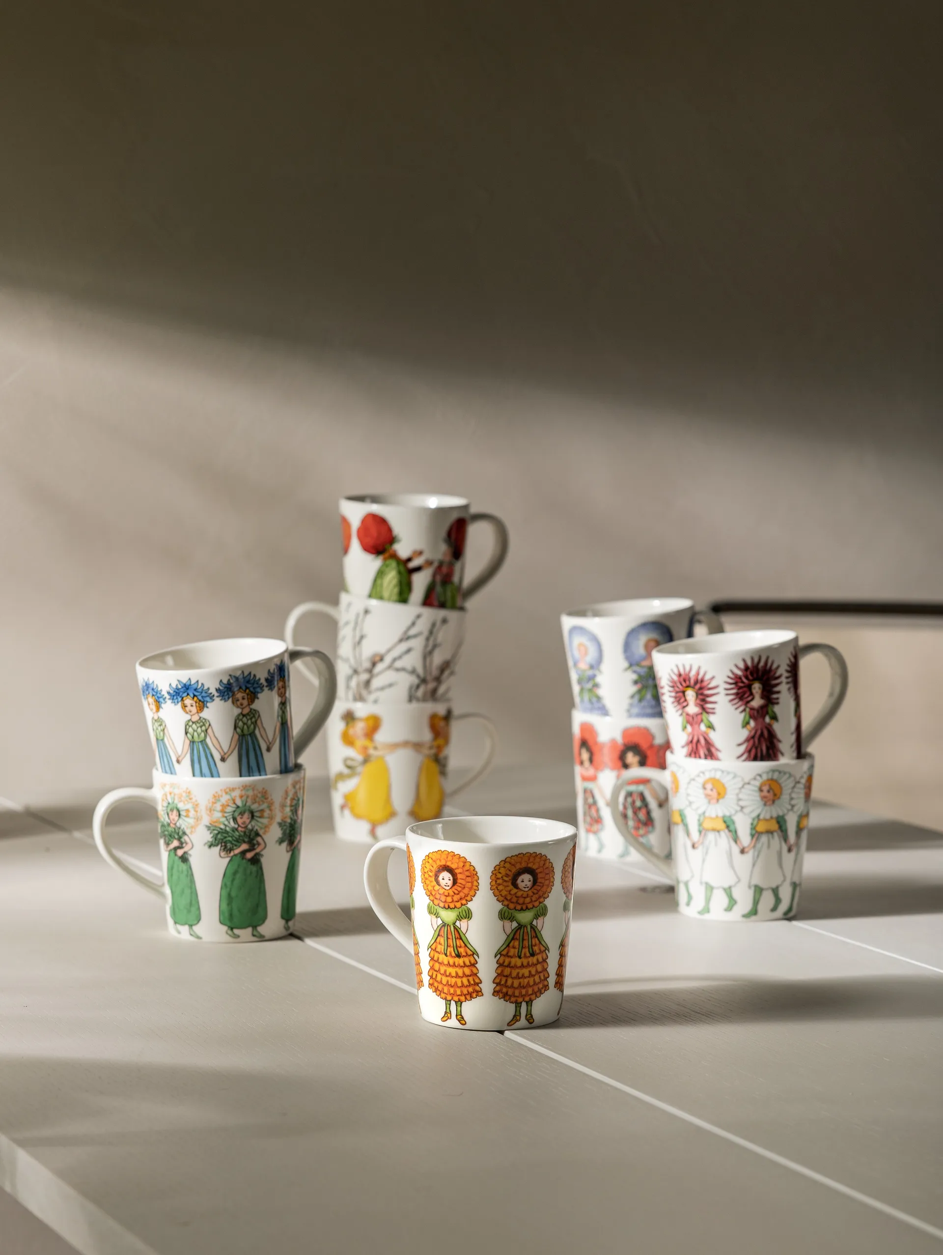 Fru Dahlia mugg med handtag, 40 cl Design House Stockholm