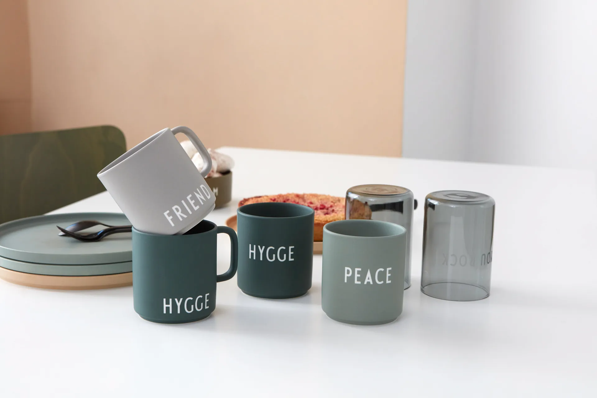 Design Letters favoritkopp med handtag 25 cl, Hygge-dark green Design Letters