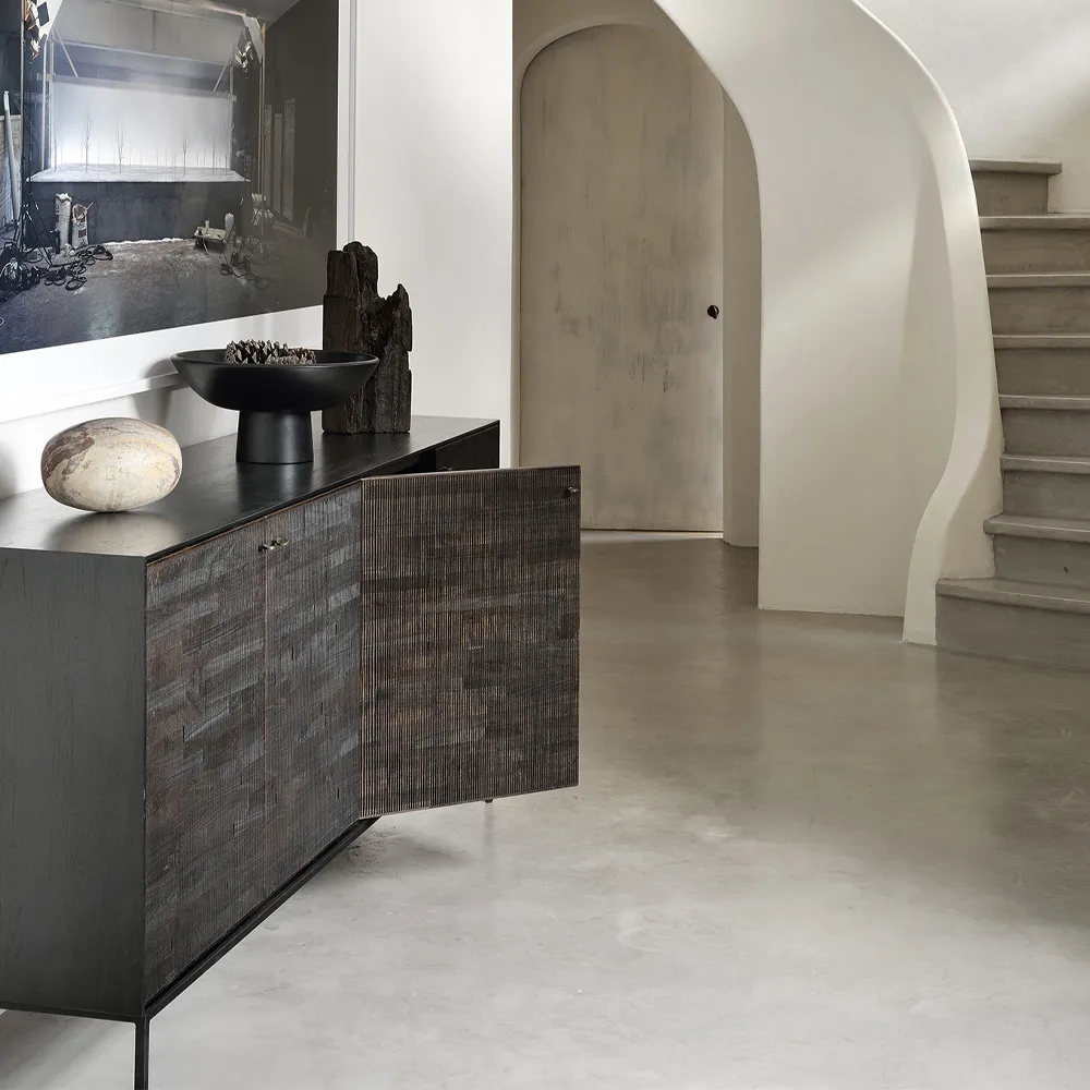 Grooves sideboard, Black 4 dörrar Ethnicraft
