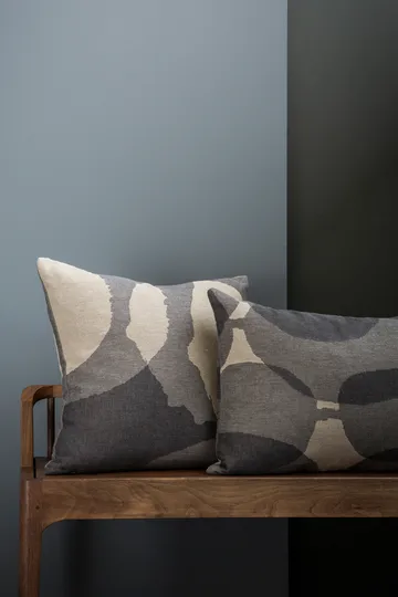 Layered Dots kudde - 50x50 cm - Ethnicraft