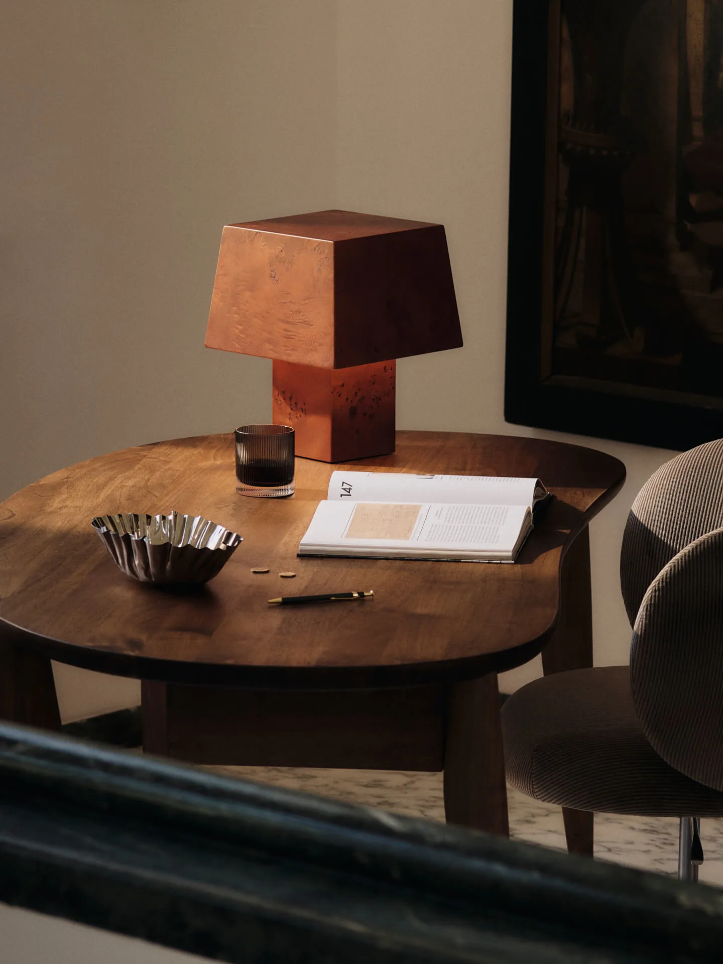Burl bordslampa 33 cm, Dark stained burl Ferm Living