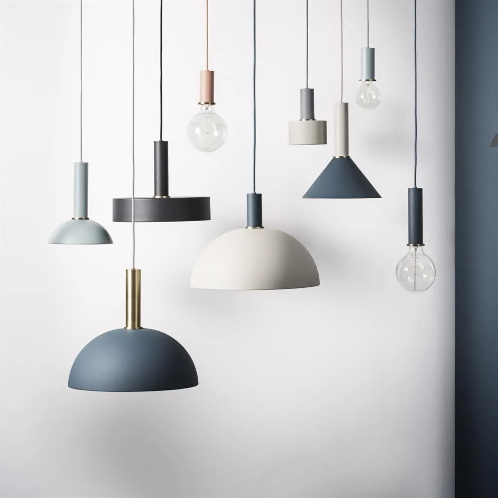 Collect taklampa stor, light grey (grå) Ferm Living