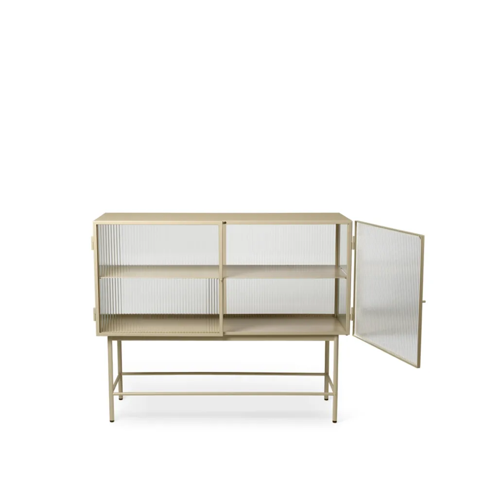Haze sideboard, cashmere, vågigt glas Ferm Living