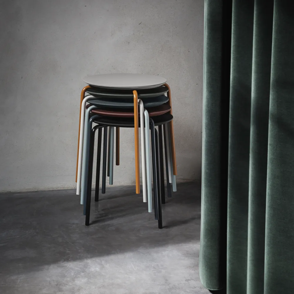 Herman Pall, Oak dark stained-svart stålstativ Ferm Living