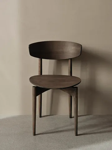 Herman stol - Dark Stained Beech - Ferm Living