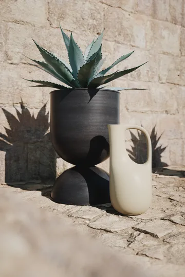 Hourglass kruka medium Ø40 cm - Svart-mörkgrå - Ferm Living