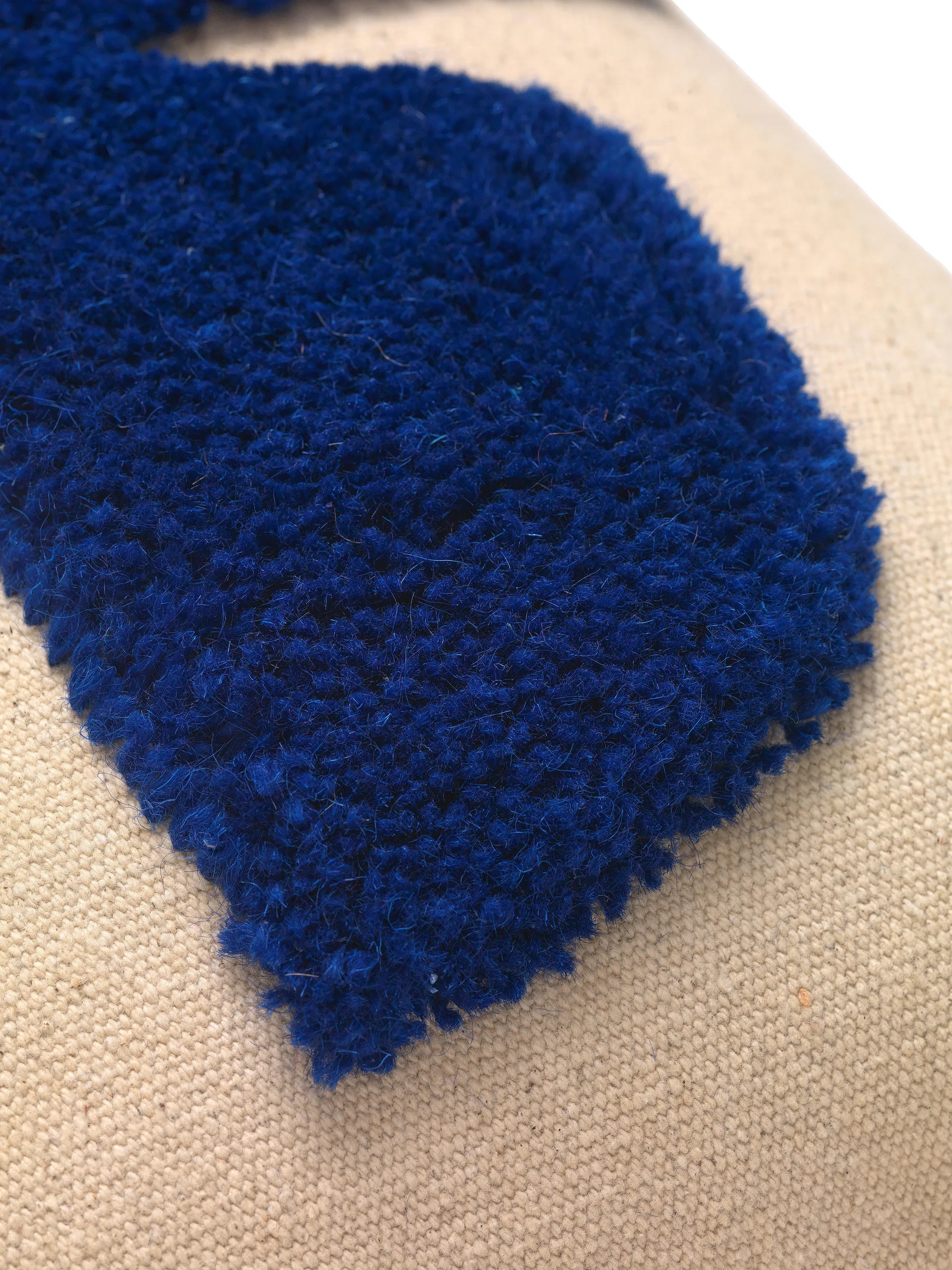 Lay rektangulär kudde 40x60 cm, Sand / Bright Blue Ferm Living