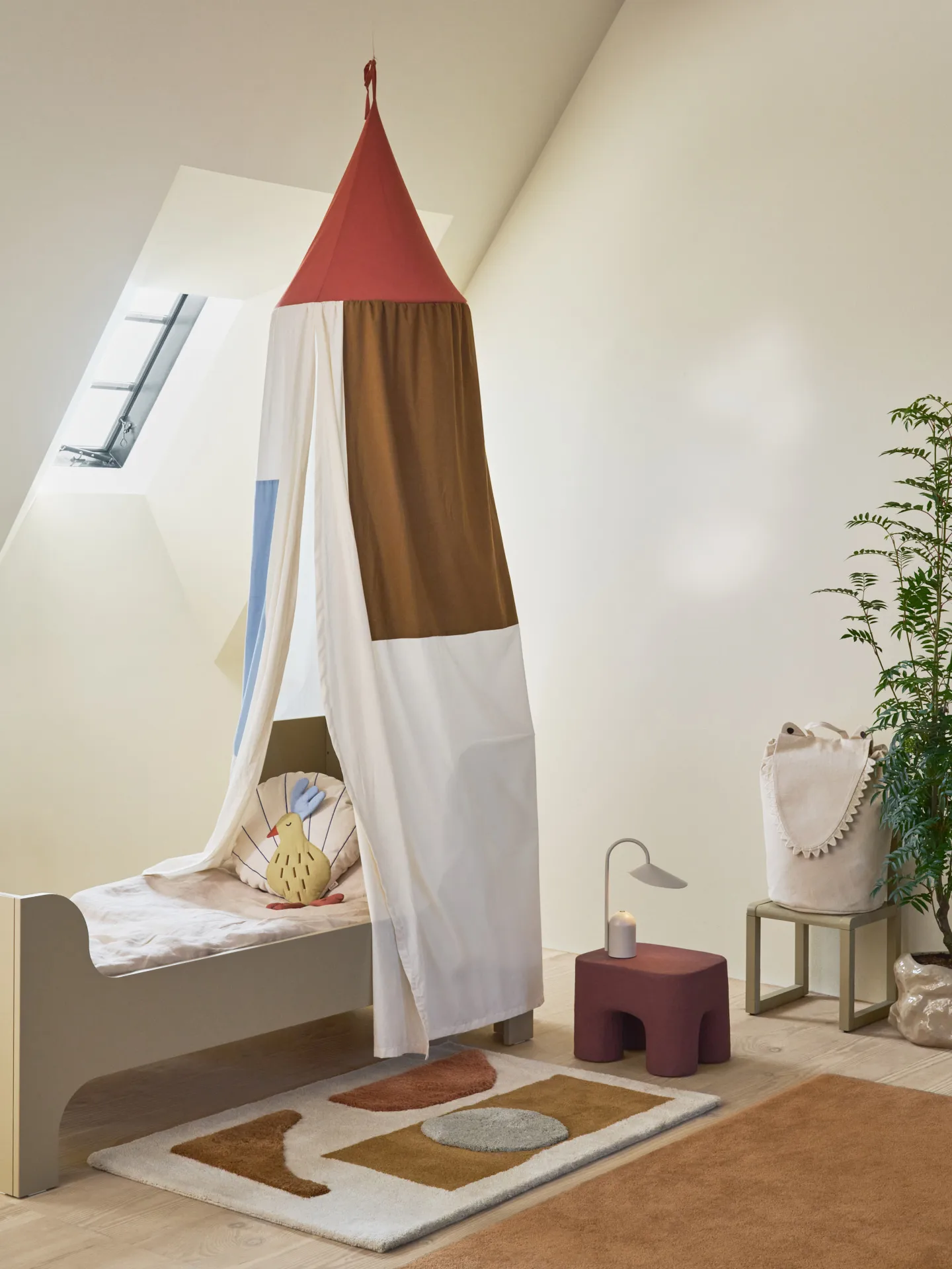 Peacock kudde, Silver Fern-undyed Ferm Living