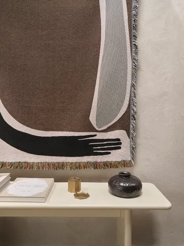 Pose Tapestry pläd 120x170 cm - Coffee - Ferm Living