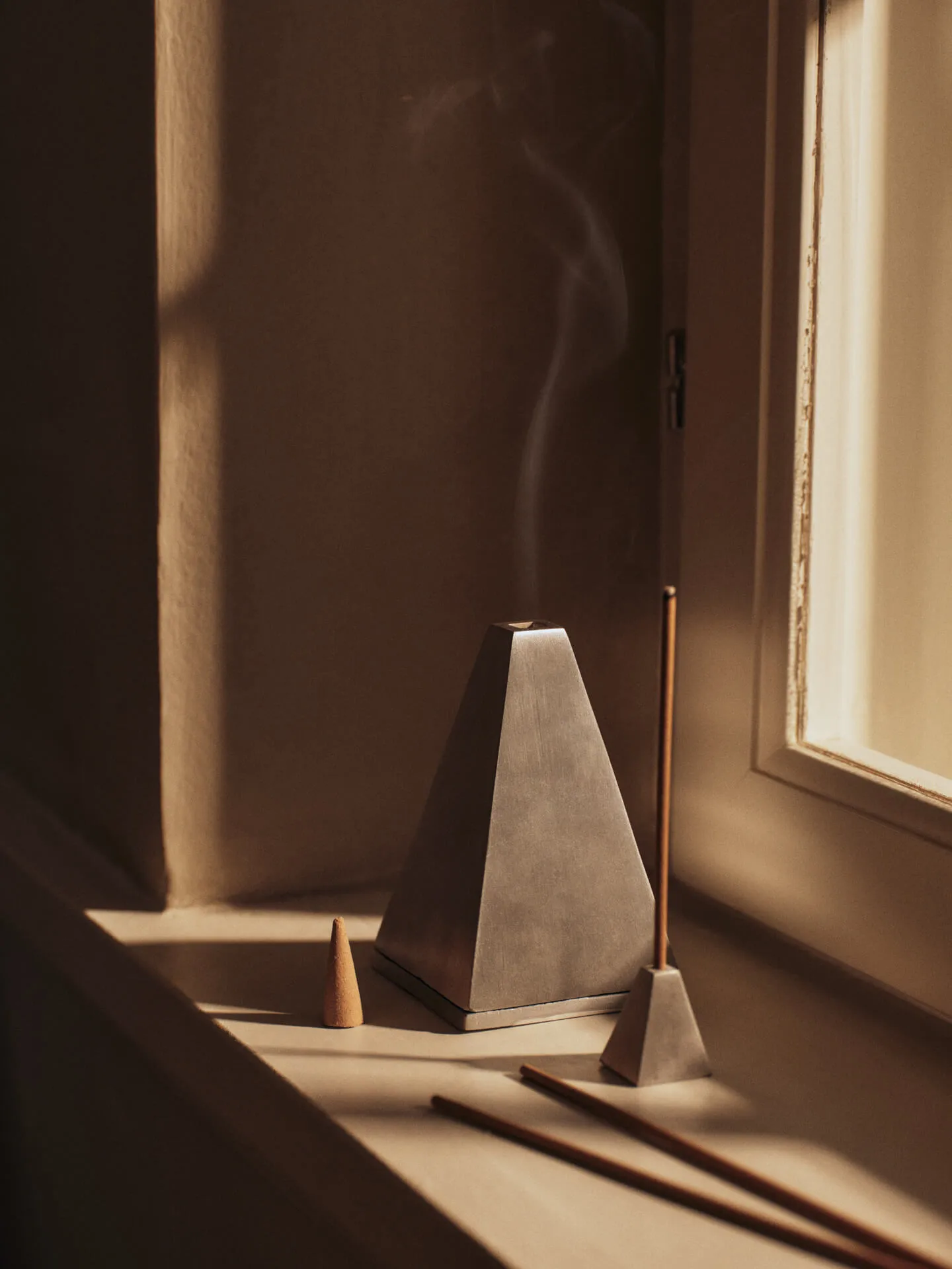 Pyra rökelsebrännare, Borstad aluminium Ferm Living
