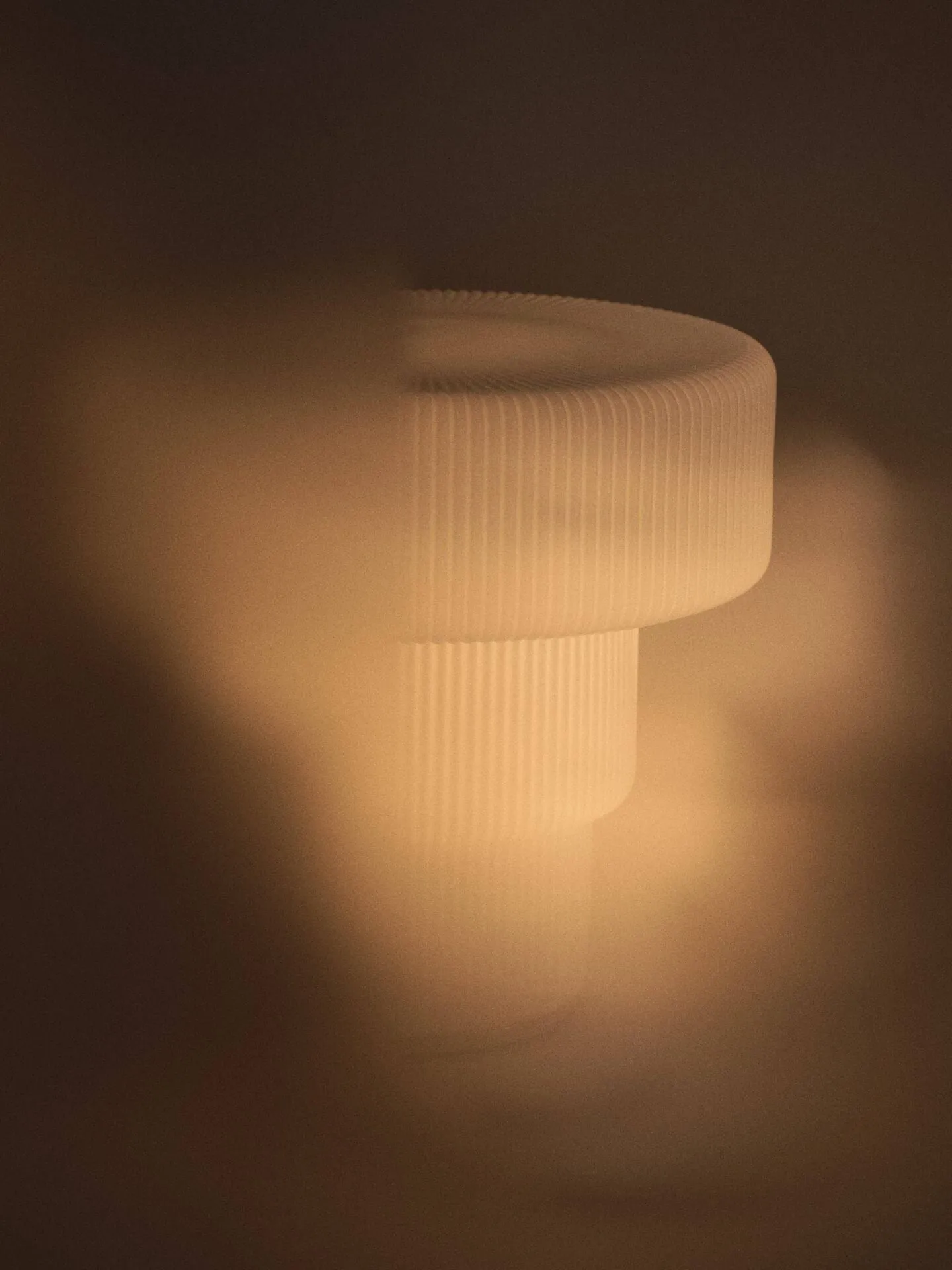 Ripple bordslampa, White, Ø28x28 cm Ferm Living