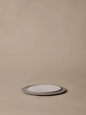 Sonae tallrik 2-pack - Grey-white, Ø25 cm - Ferm Living