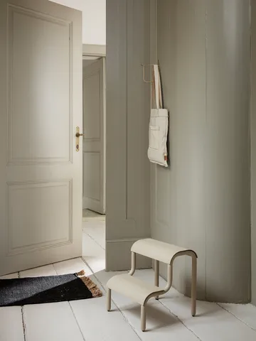 Up stegpall - Cashmere (beige) - Ferm Living