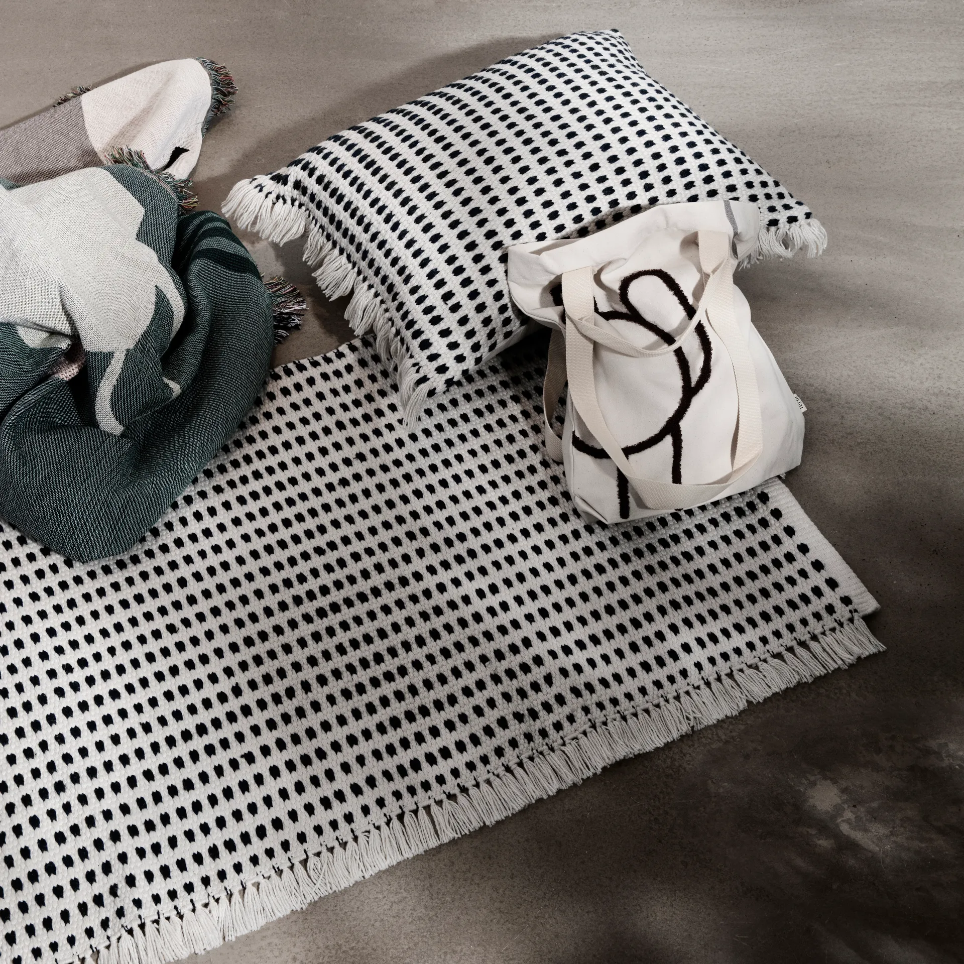 Way Outdoor matta 140x200 cm, Off-white Ferm Living