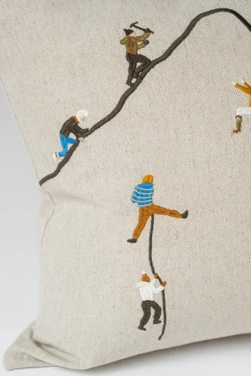 Mountain climbers kuddfodral 48x48 cm - Natur - Fine Little Day
