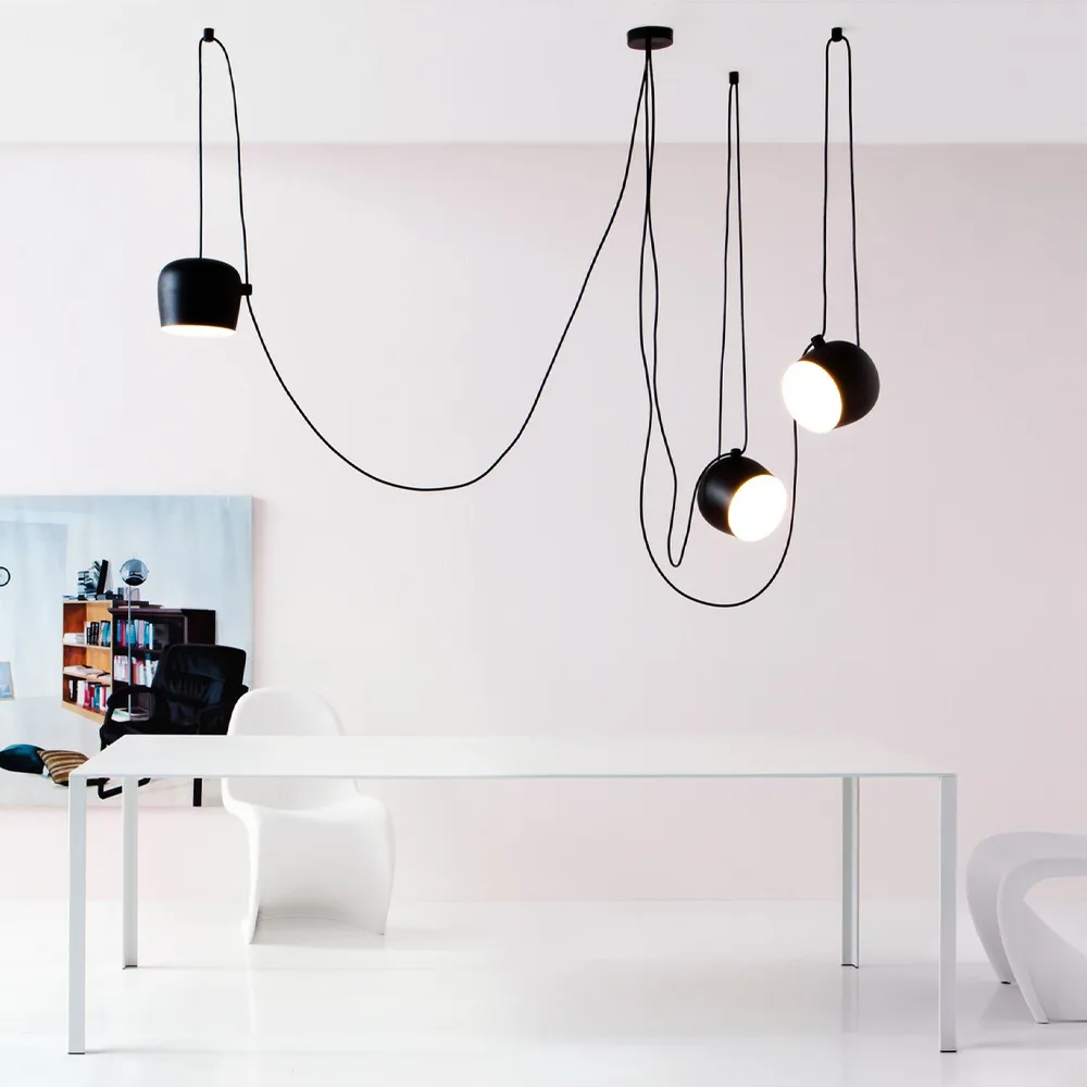 AIM taklampa, White Flos