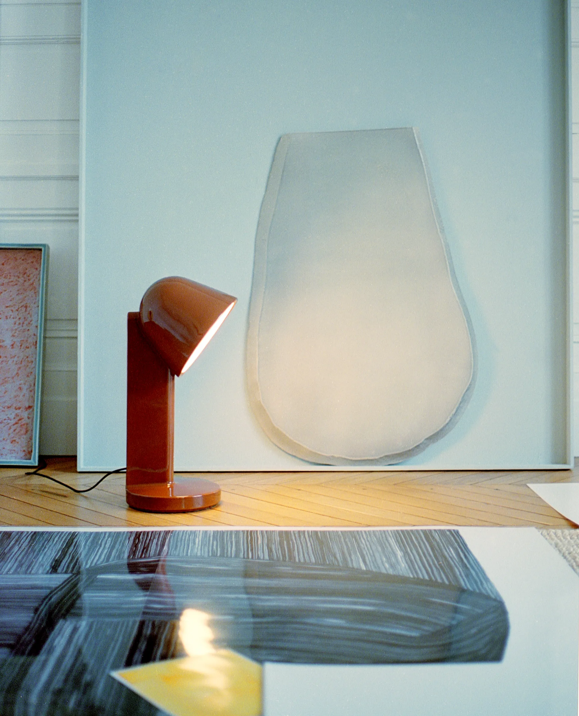 Céramique Down bordslampa, Rust red Flos