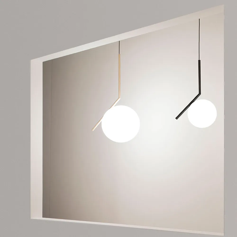 IC lights S2 pendel, Borstad mässing-opal Flos