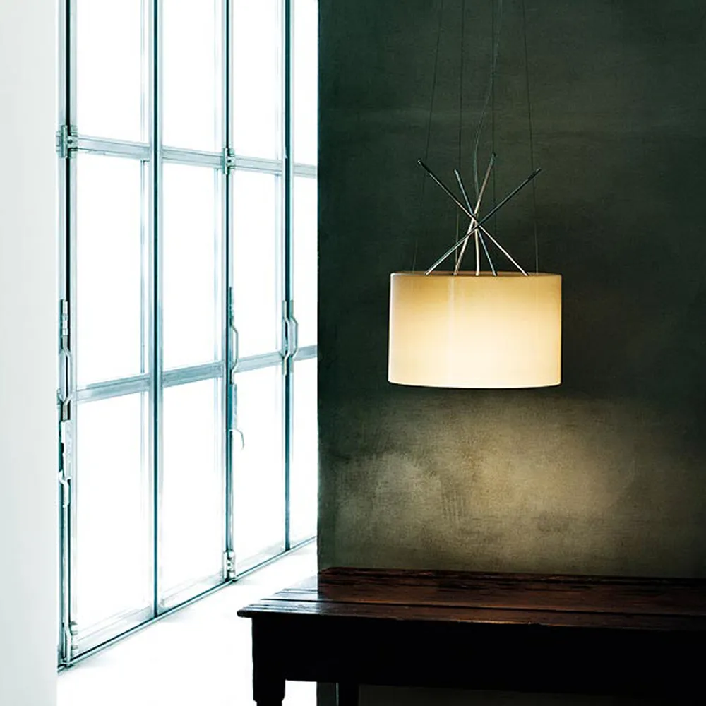 Ray S pendel, Glas Flos