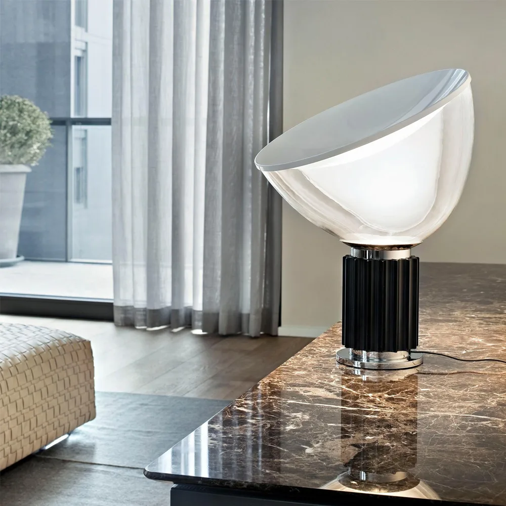 Taccia bordslampa LED 64,5 cm, Brons Flos