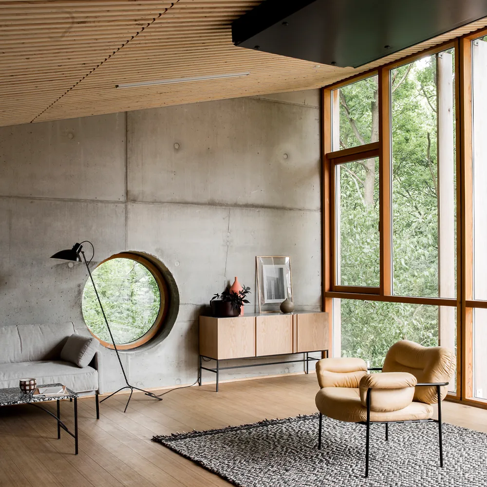 Boss sideboard, ek ljus 3 dörrar metallstativ Fogia