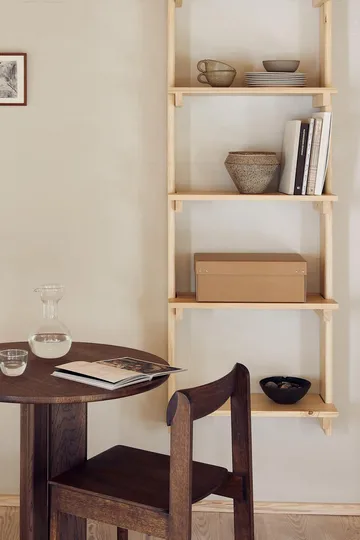 Trefoil matbord Ø75 cm - Rökt ek - Form & Refine