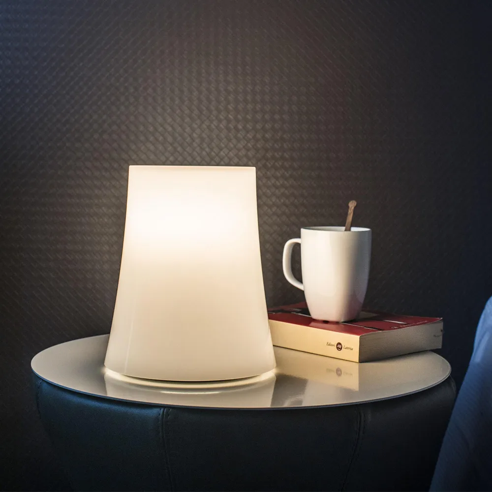 Birdie Zero bordslampa, white, piccola Foscarini