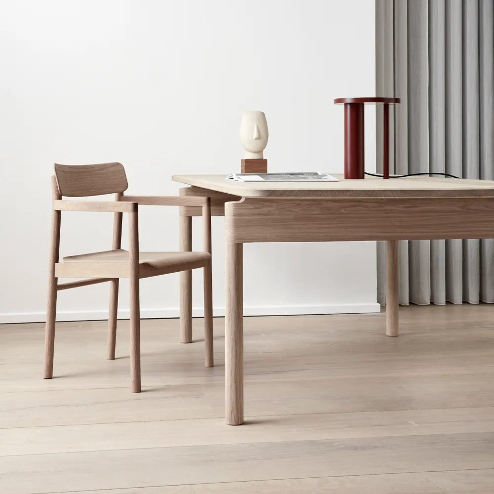 Post 6442 matbord, Såpad ek, 100x320 cm Fredericia Furniture