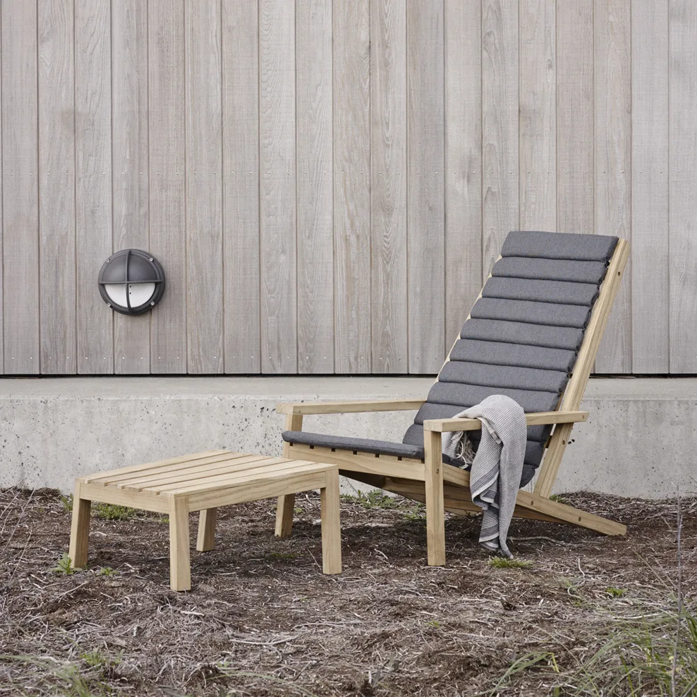 Between Lines fotpall, teak Fritz Hansen