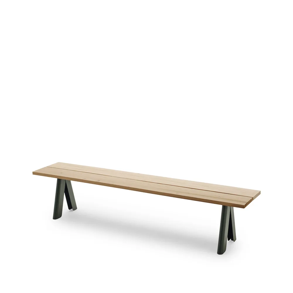 Overlap bänk, cederträ, hunter green stativ Fritz Hansen