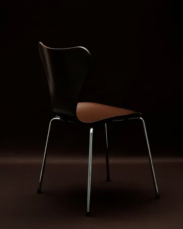 Sjuan 3107 stol - Brown-rostfritt stål - Fritz Hansen