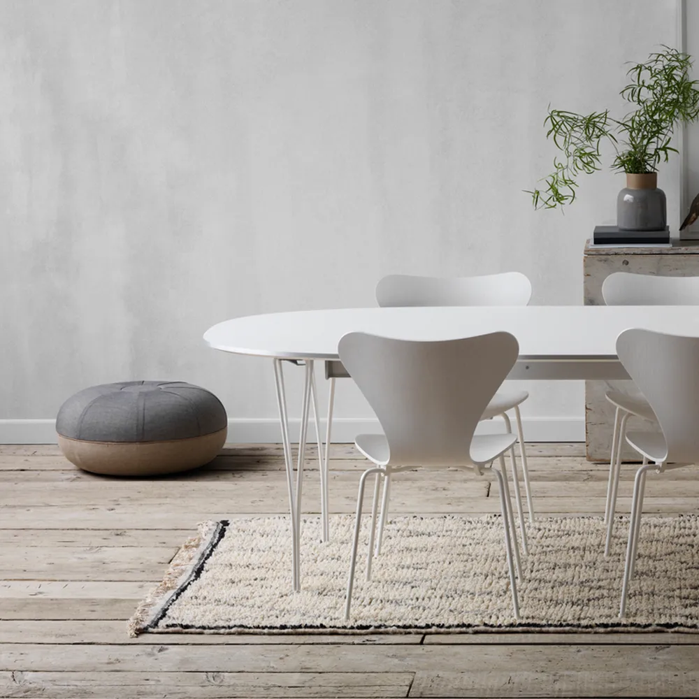 Sjuan 3107 stol, Deep clay-lackad-kromat stålstativ Fritz Hansen