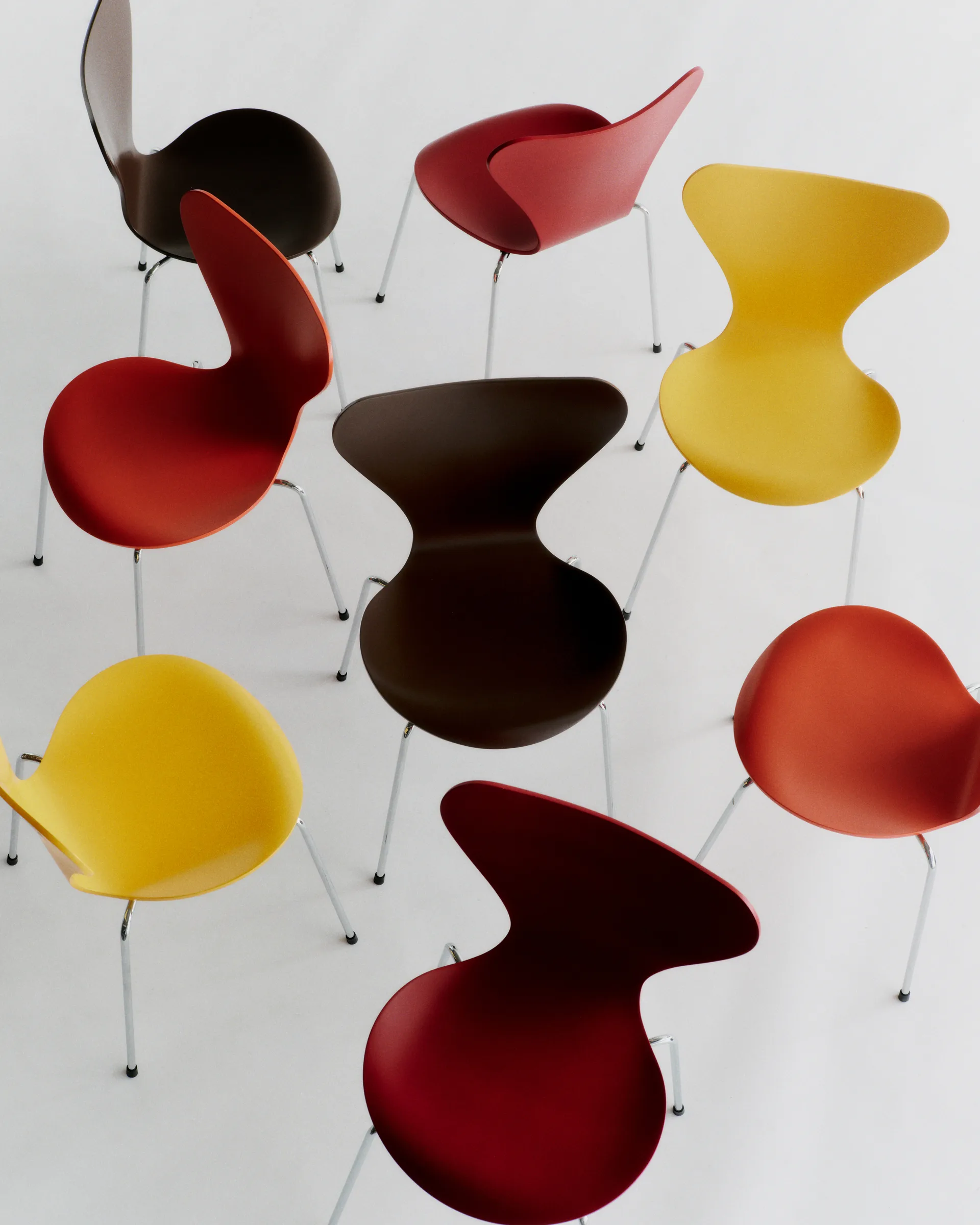 Sjuan 3107 stol, Orange-rostfritt stål Fritz Hansen